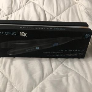 Bio ionic 10X,Pro styling iron 1”.